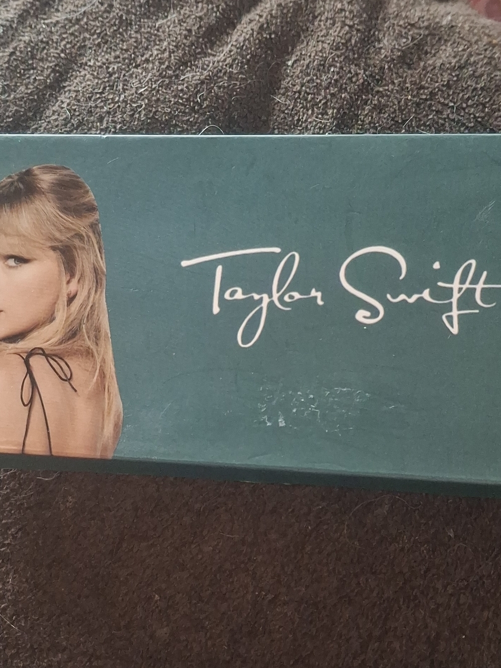 Taylor Swift Teal Eyeshadow Palette